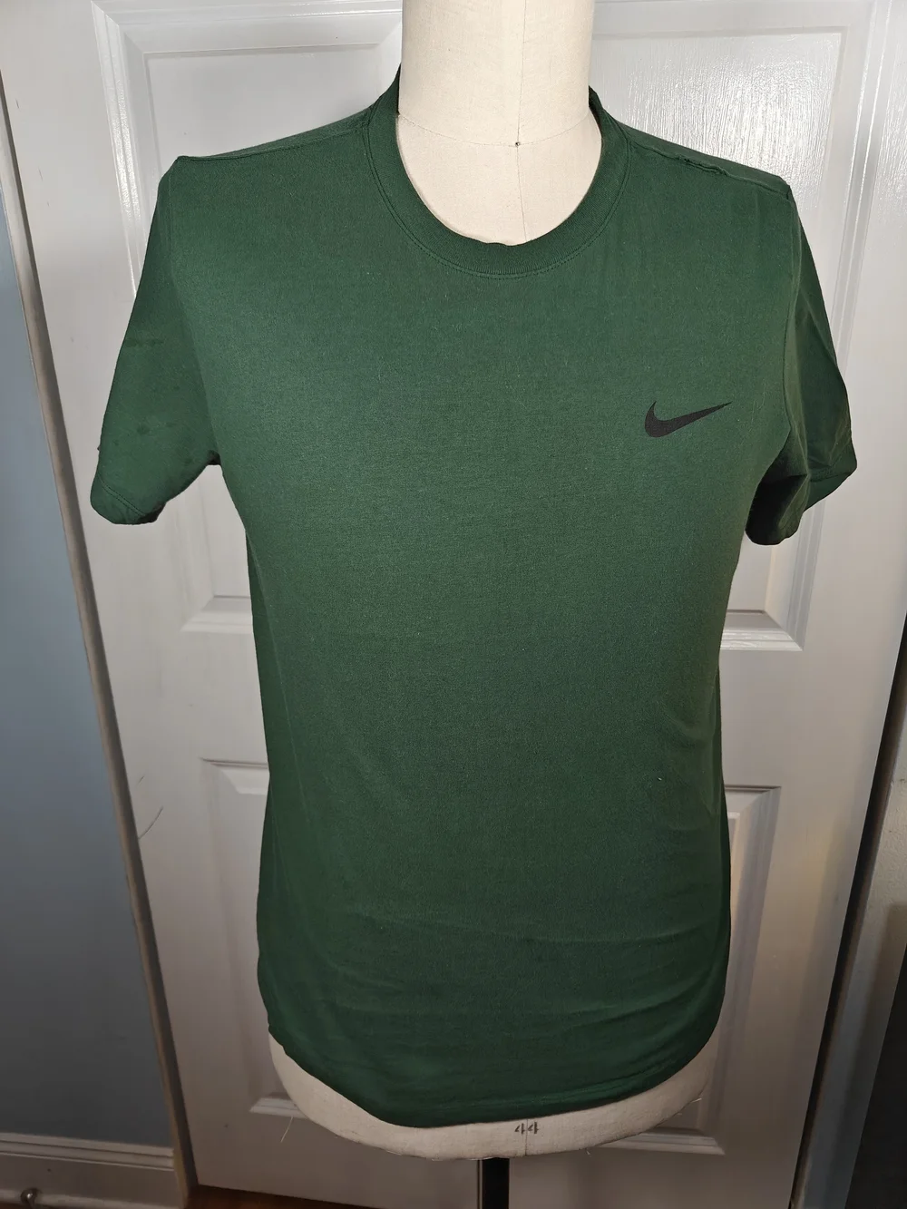 Nike Mens Large Forest Green Heat Seal Swoosh Short Sleeve Workout T-Shirt